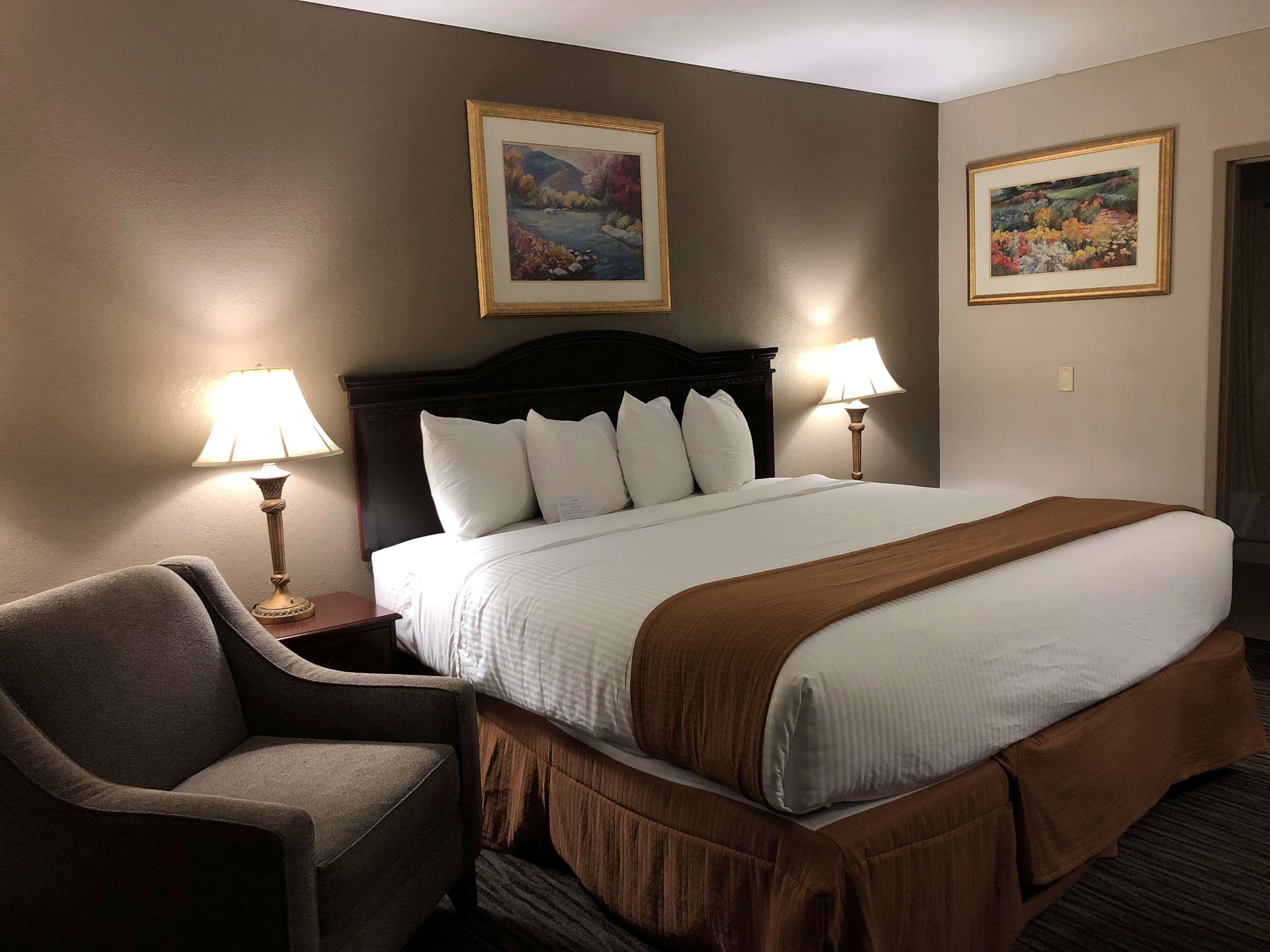 Best Western Gateway Adirondack Inn Utica Exterior foto