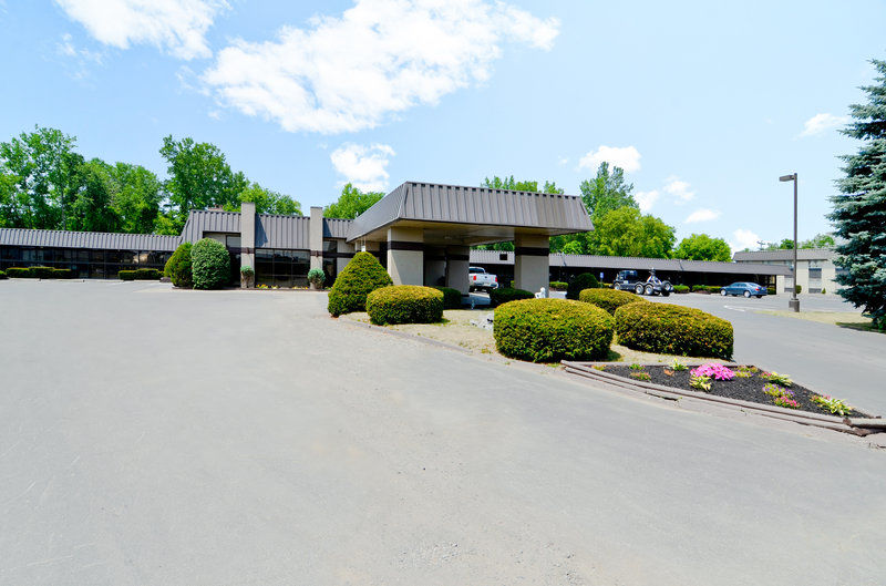 Best Western Gateway Adirondack Inn Utica Exterior foto