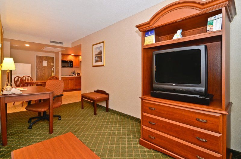 Best Western Gateway Adirondack Inn Utica Zimmer foto